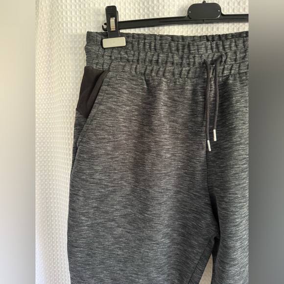 Puma Women's EVOSTRIPE joggers Pants Knitted Black-Heather‎ size large - Picture 4 of 16